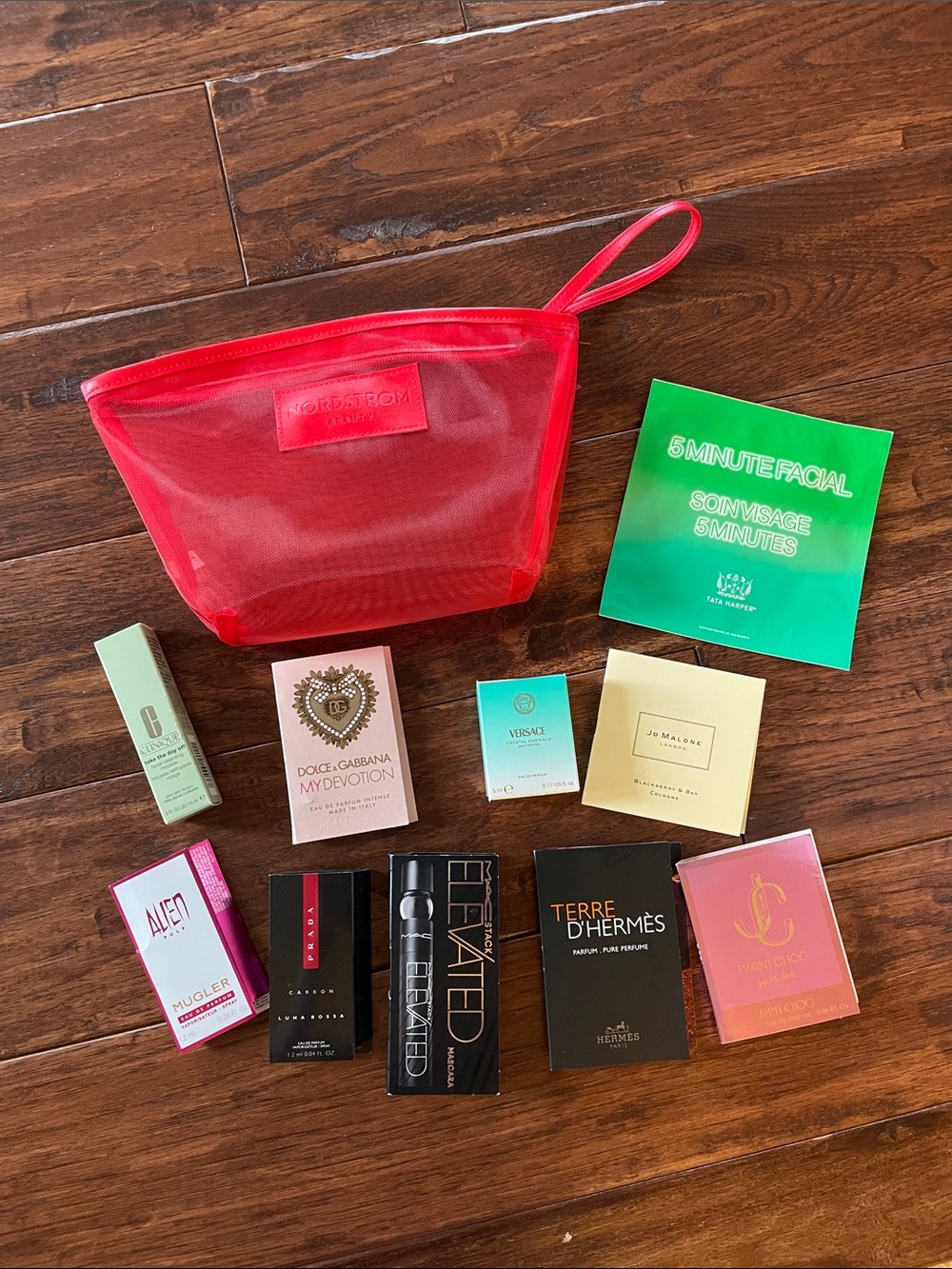 Nordstrom Wristlet with Travel Samples-NWT